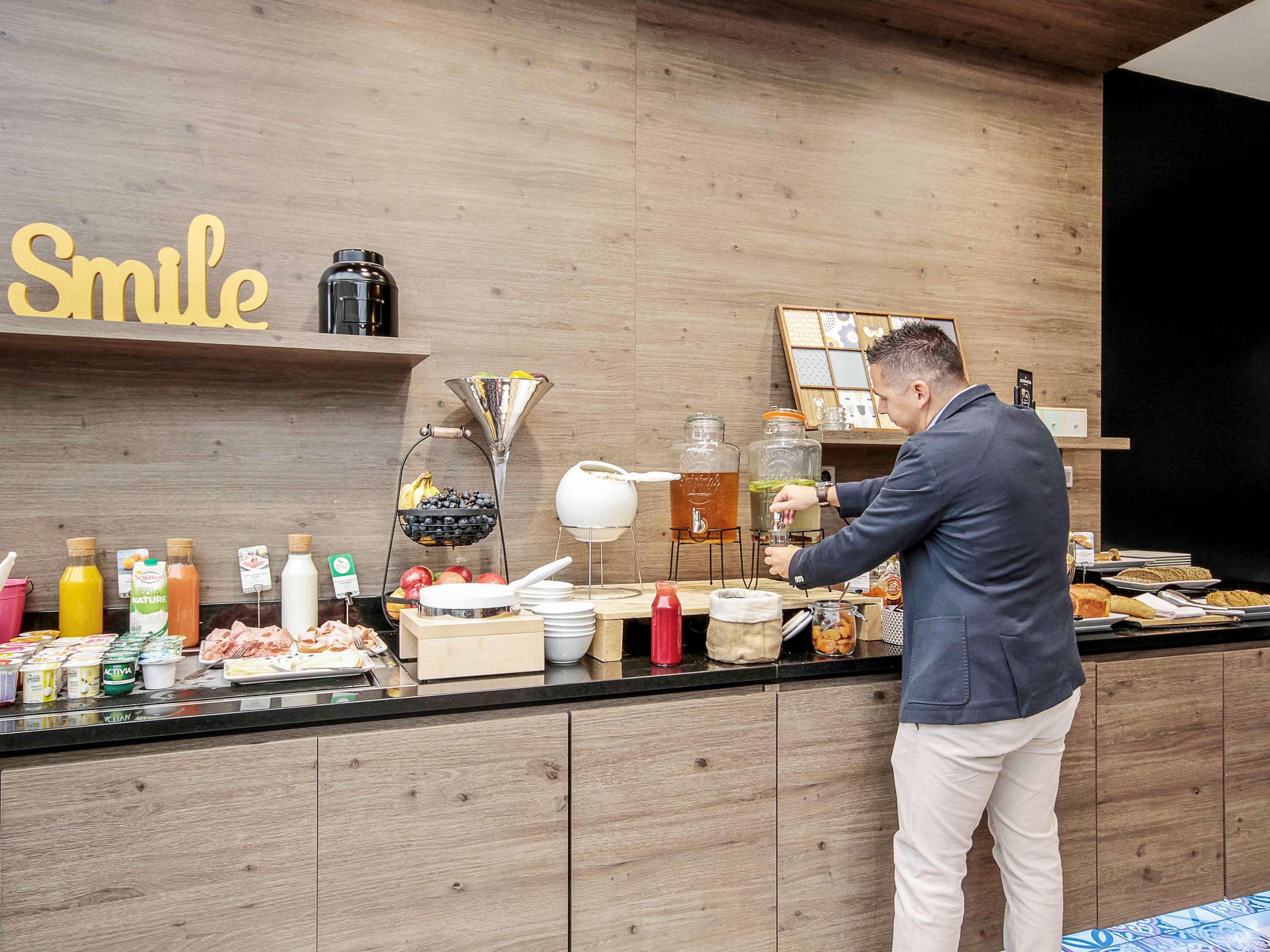 Mercure Paris Val De Hotel 4*