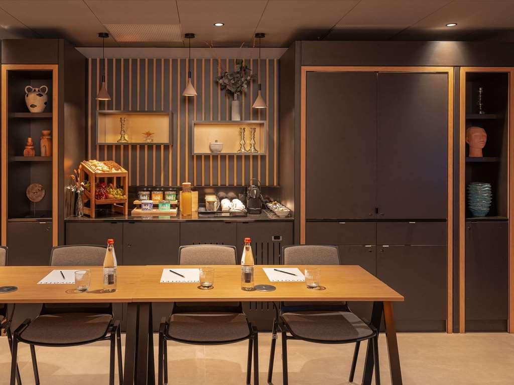 Mercure Paris Val De Hotel
