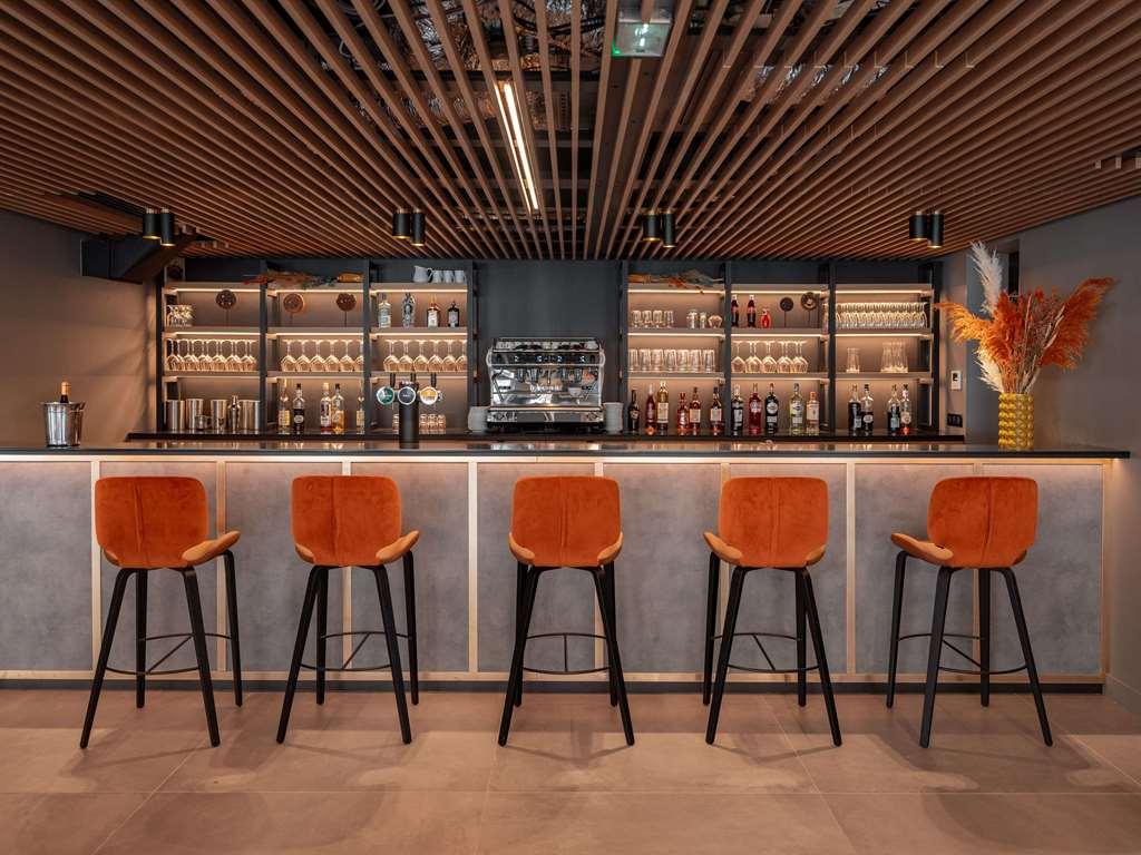 Mercure Paris Val De 4*
